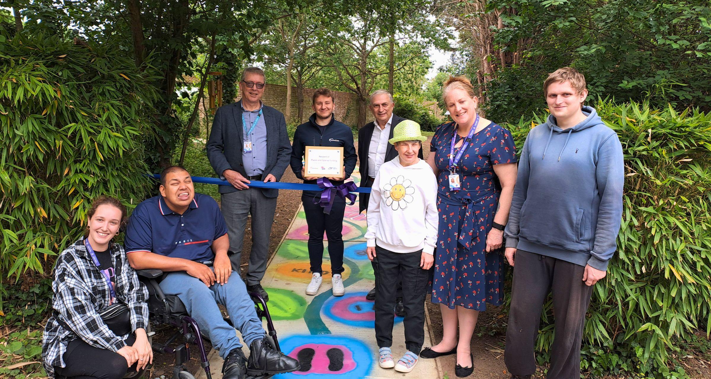 Sensory trail web